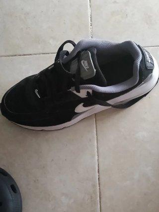 Zapatillas Nike Negras y Grises 26cm
