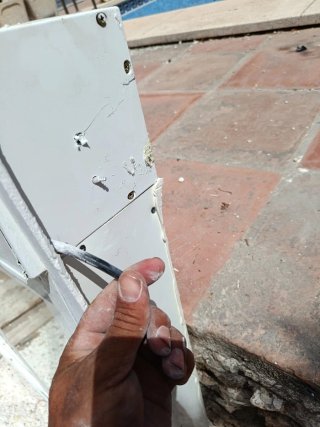 Ventana 140x135 con climalit persiana Eléctrica.