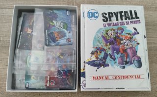 Juego Spyfall El Villano que se perdió DC