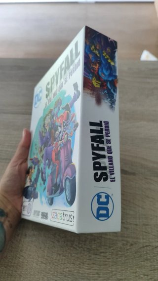 Juego Spyfall El Villano que se perdió DC