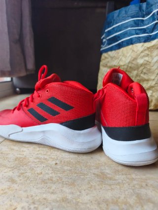 Zapatillas Adidas Deportivas Rojas y Blancas