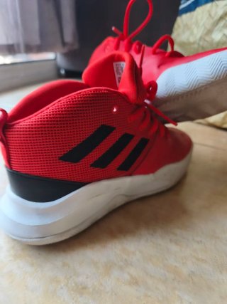 Zapatillas Adidas Deportivas Rojas y Blancas