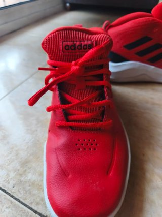Zapatillas Adidas Deportivas Rojas y Blancas