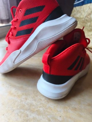 Zapatillas Adidas Deportivas Rojas y Blancas
