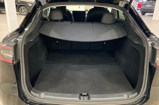 Tesla Model Y   Performance 4WD