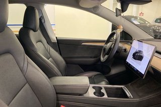 Tesla Model Y   Performance 4WD