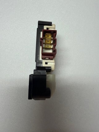 Bloqueo puerta lavadora Beko WTE6511BW