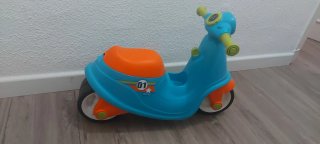 Moto Smoby infantil azul y naranja
