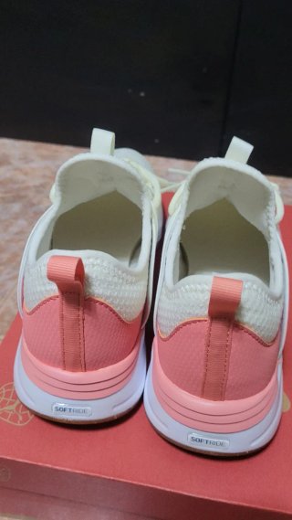 Zapatillas Puma Beige y Rosa Talla 38.5