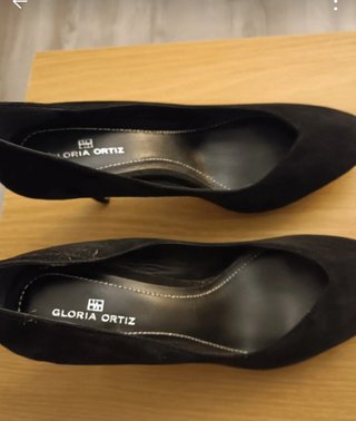 Zapatos de tacón Gloria Ortiz negros