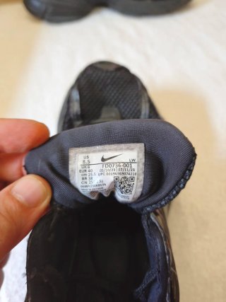 Zapatillas Nike V2K Run Triple Black Talla 40