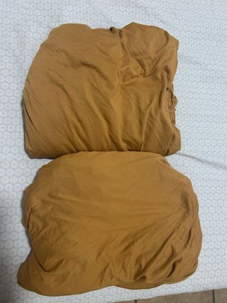 Fundas para sofá ocre 4 plazas (las 2 fundas 15€)