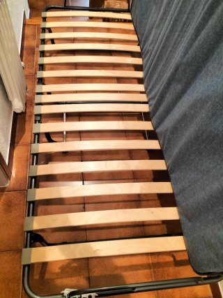 Cama plegable nueva
