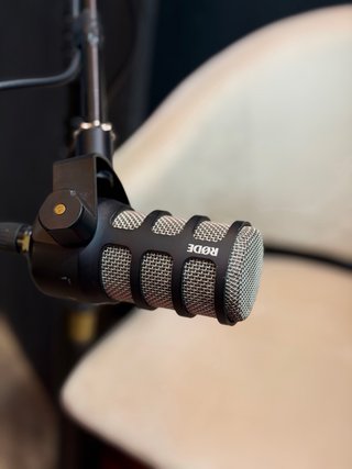 2 Micrófonos RØDE PodMic XLR
