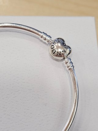 Pulsera Pandora Corazón Rígida 19cm + Caja