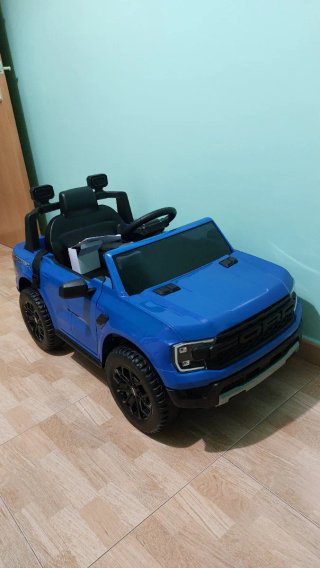 Coche eléctrico infantil azul