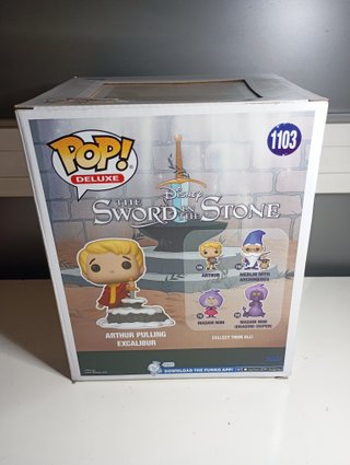Funko Pop! Deluxe Arthur Pulling Excalibur 1103