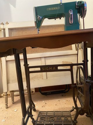 Máquina de coser Sigma verde