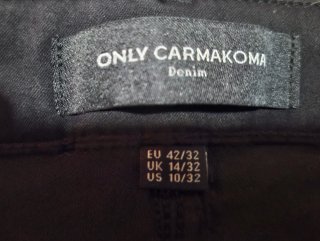Pantalones rectos negros