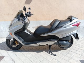 Honda Forza 250 Maxi Scooter
