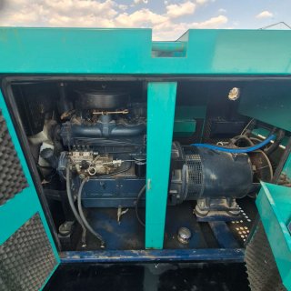 Generador 30kva 2021 - 11h uso