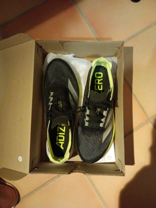 Adidas Adizero Boston 12 Negro/Amarillo