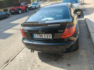 Mercedes-Benz Clase C 2004