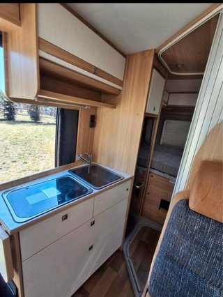 Autocaravana Pössl 2Win R 2015