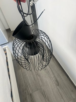 Lámpara colgante metálica negra