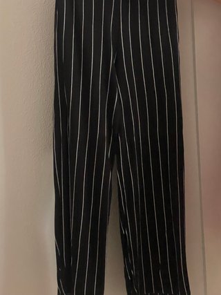Pantalón de rayas negro y blanco