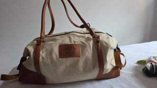 Bolso de viaje Oamosu beige y marrón