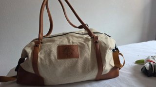 Bolso de viaje Oamosu beige y marrón