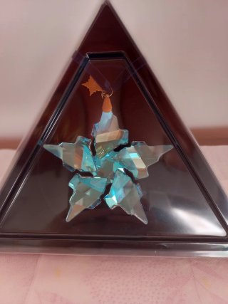 Adorno Swarovski 30 Aniversario,  estrella grande.