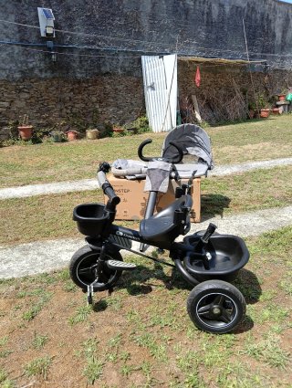 Triciclo infantil Kinderkraft SPIRI