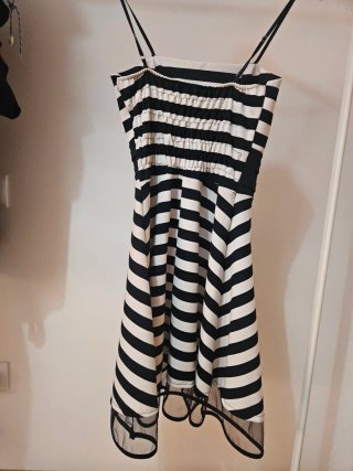 Vestido marinero rayas blanco y negro