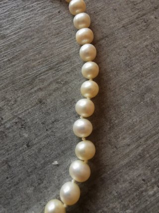 Collar de perlas con cierre de plata