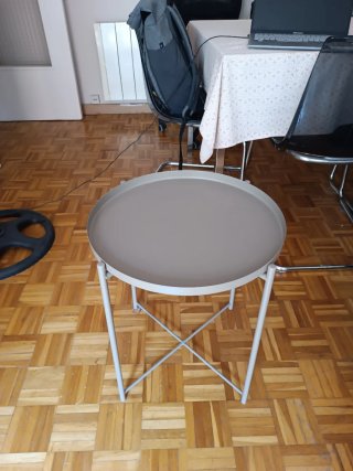 Mesa auxiliar IKEA Gladom gris/beige