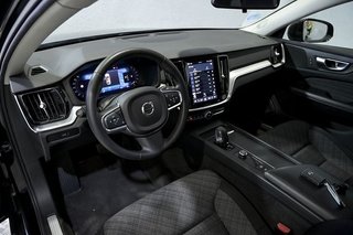 Volvo V60   2.0 B4 D Essential Auto