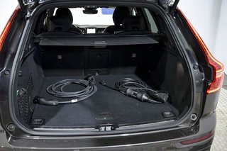 Volvo XC60   2.0 T6 AWD Recharge Plus Dark Auto