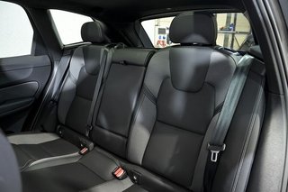Volvo XC60   2.0 T6 AWD Recharge Plus Dark Auto