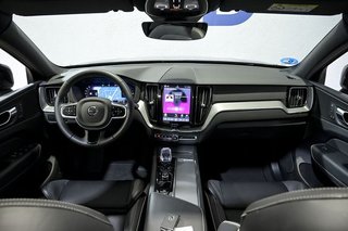 Volvo XC60   2.0 T6 AWD Recharge Plus Dark Auto