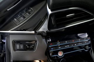 Jaguar XE   2.0 Diesel RWD 120kW Prestige Auto