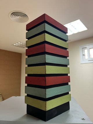 Jarrón decorativo de madera