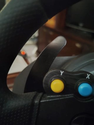 Volante Thrustmaster TMX Pro