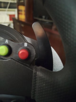 Volante Thrustmaster TMX Pro