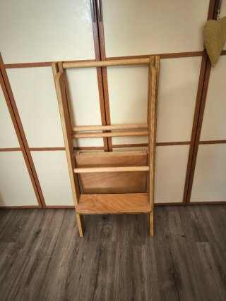 Torre aprendizaje Montessori LAIOANETA de Mokuzai