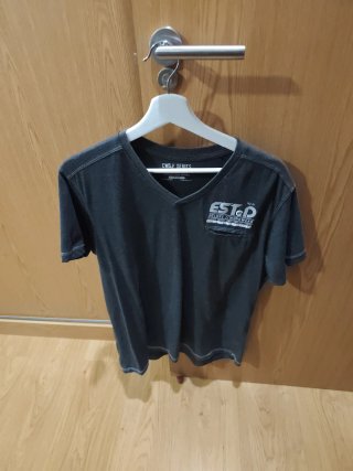 Camiseta JNSO Talla L Estampado Camuflaje
