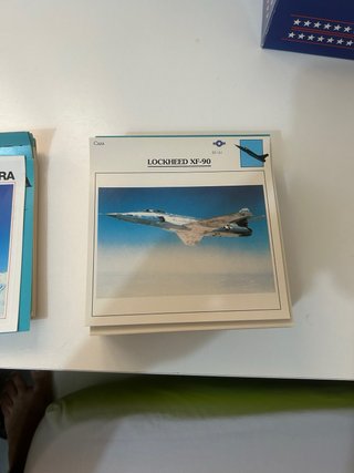 Caja CAFA Fichas Aviones de Guerra 1996