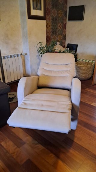 Sillón eléctrico reclinable beige