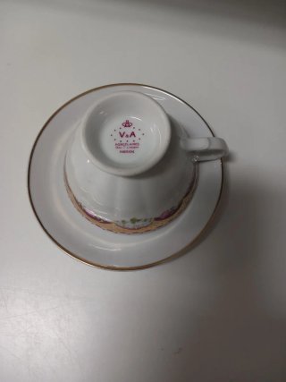 Chávena de chá vintage com flores, vista alegre